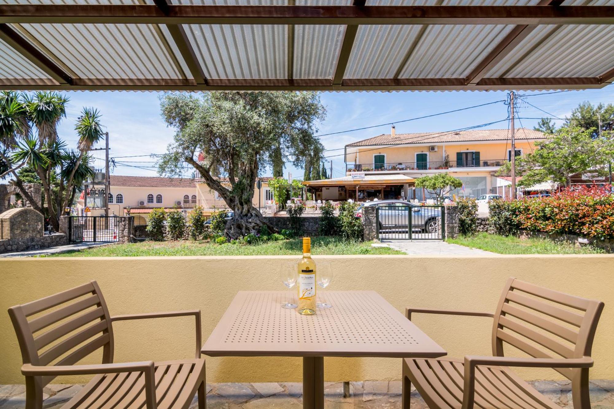 Helion Apartments Gouvia Exterior photo